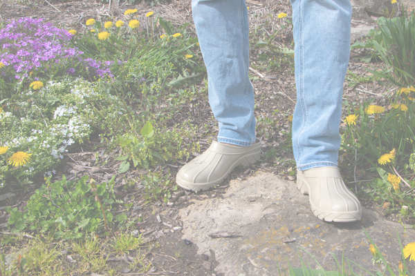 PATIO CLOG: Now in New Colours